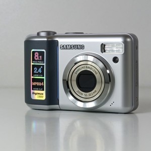 Samsung Digital Camera Digimax S800 8.1MP Compact Digital Camera Silver Tested