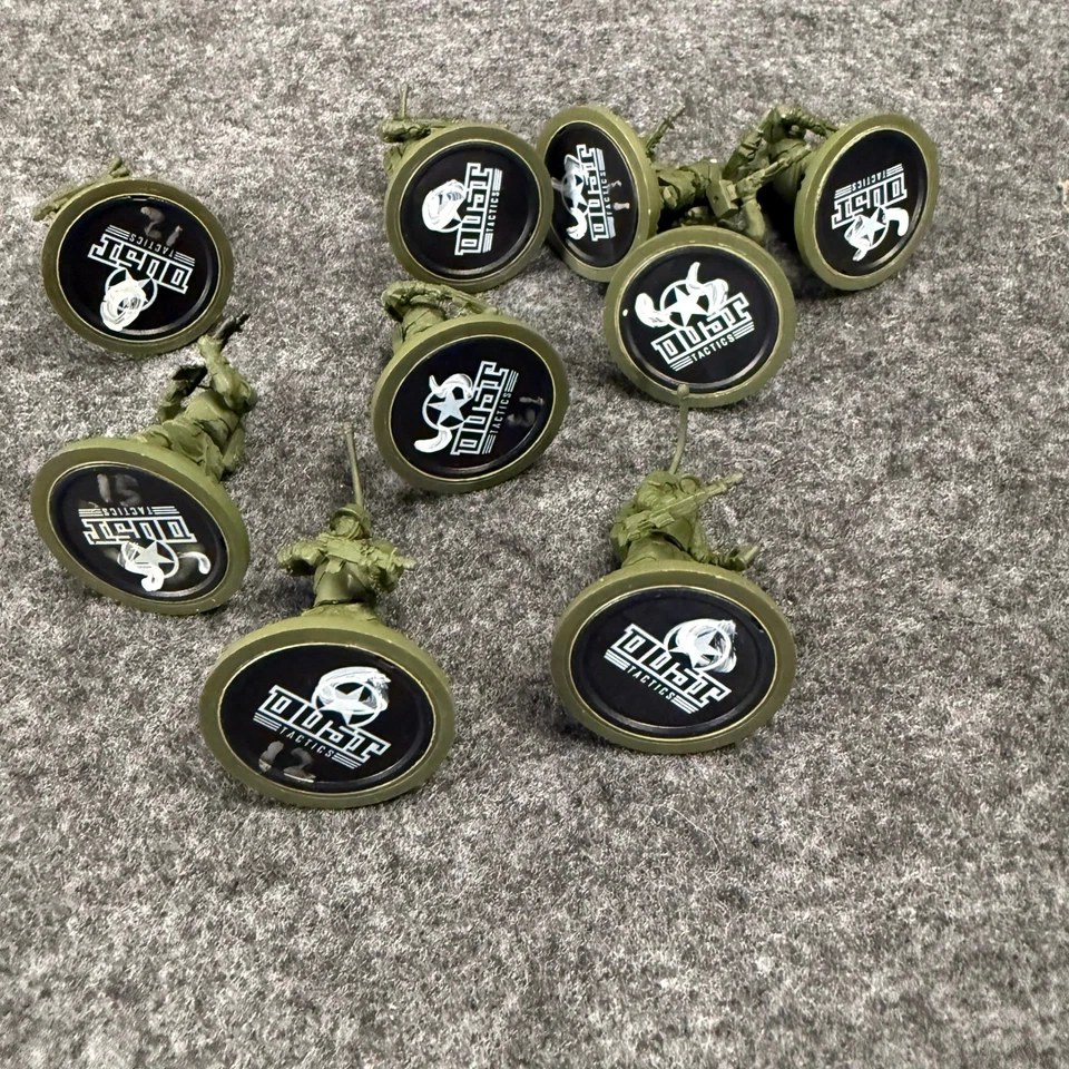 Dust Tactics Miniatures Lot 9 Green Soldiers Infantry Figures Wargame Board Game - Image 2 of 4