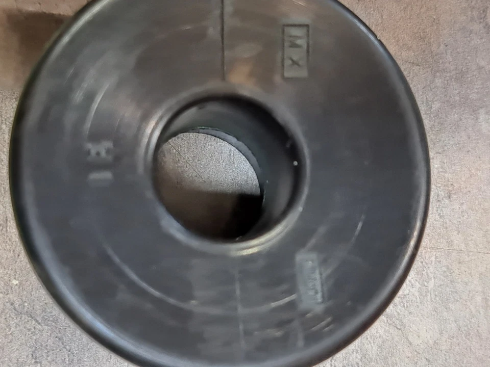 NOS OEM  1970 Ford Mustang Mach 1,  Mercury Cougar 351C VALVE COVER PCV Grommet - Image 2 of 4