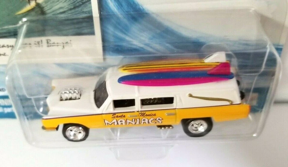 Johnny Lightning Surf Rods Santa Monica Maniacs Haulin' Hearse - Image 2 of 4