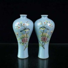 A pair of Chinese exquisite vintage porcelain flower and bird vases 78249