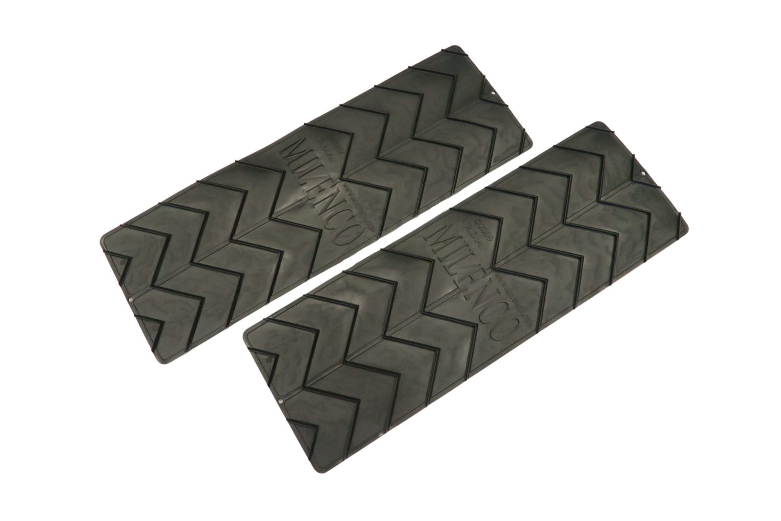 Milenco Grip Mats Extra Wide Pair Emergency Caravan Motorhome Car