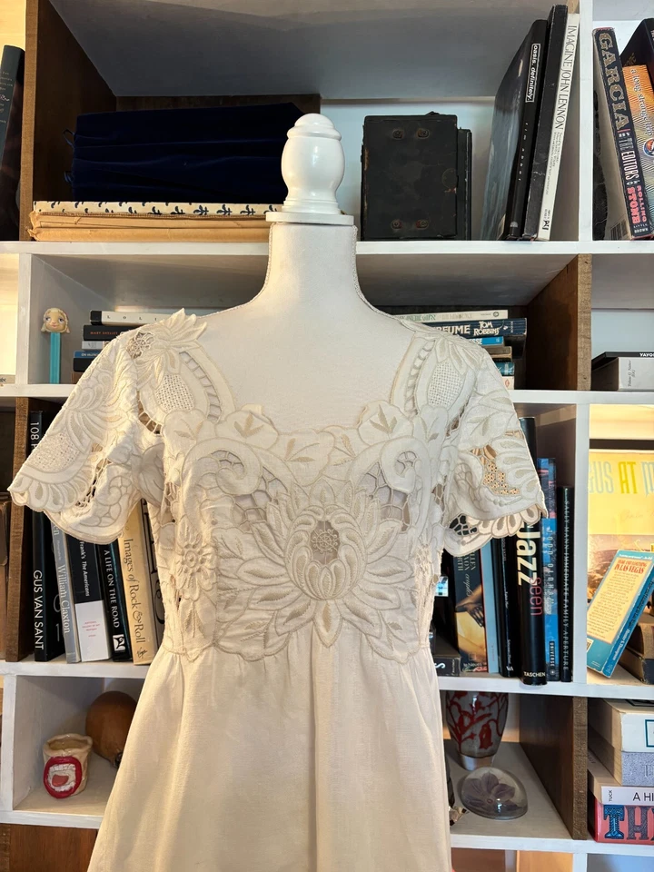 Vestido babydoll vintage anos 90 linho floral Vivienne Tam M - Imagem 2 de 4