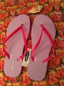old style old navy flip flops