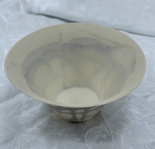 Jarrón de porcelana esmerilada firmado por Lori Gottlieb con diseño abstracto gris 1980 - Imagen 9 de 11