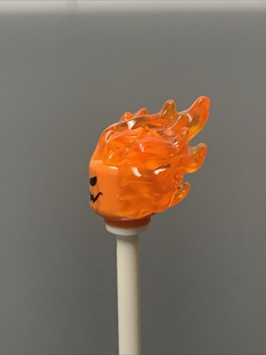 LEGO Flaming Pumpkin Head Translucent Flames Fire Hair Carved Scary Face MARVEL - Picture 2 of 4