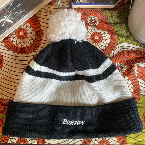 VTG Burton Snowboard Winter Pom Pom Old 