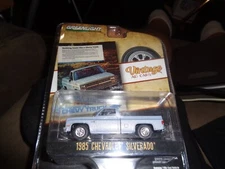 Greenlight 1985 Chevrolet Silverado from Vintage Ad Cars box aw3