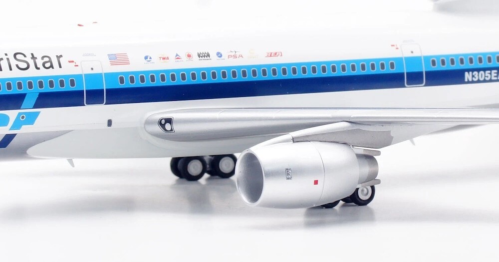 Lockheed (Court Line) / L-1011 / N305EA / IF1011EA0124P / 1:200