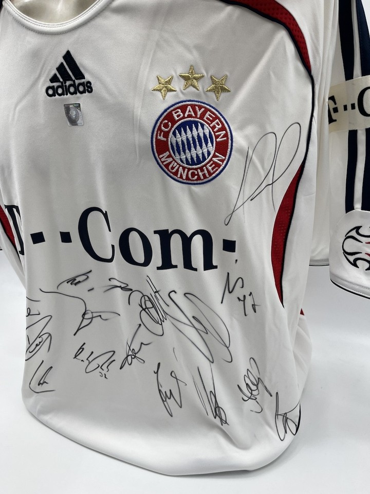 Carte Autographe Breno (Bayern Munich) 2007-08 – Originale Signée – Très Bon état