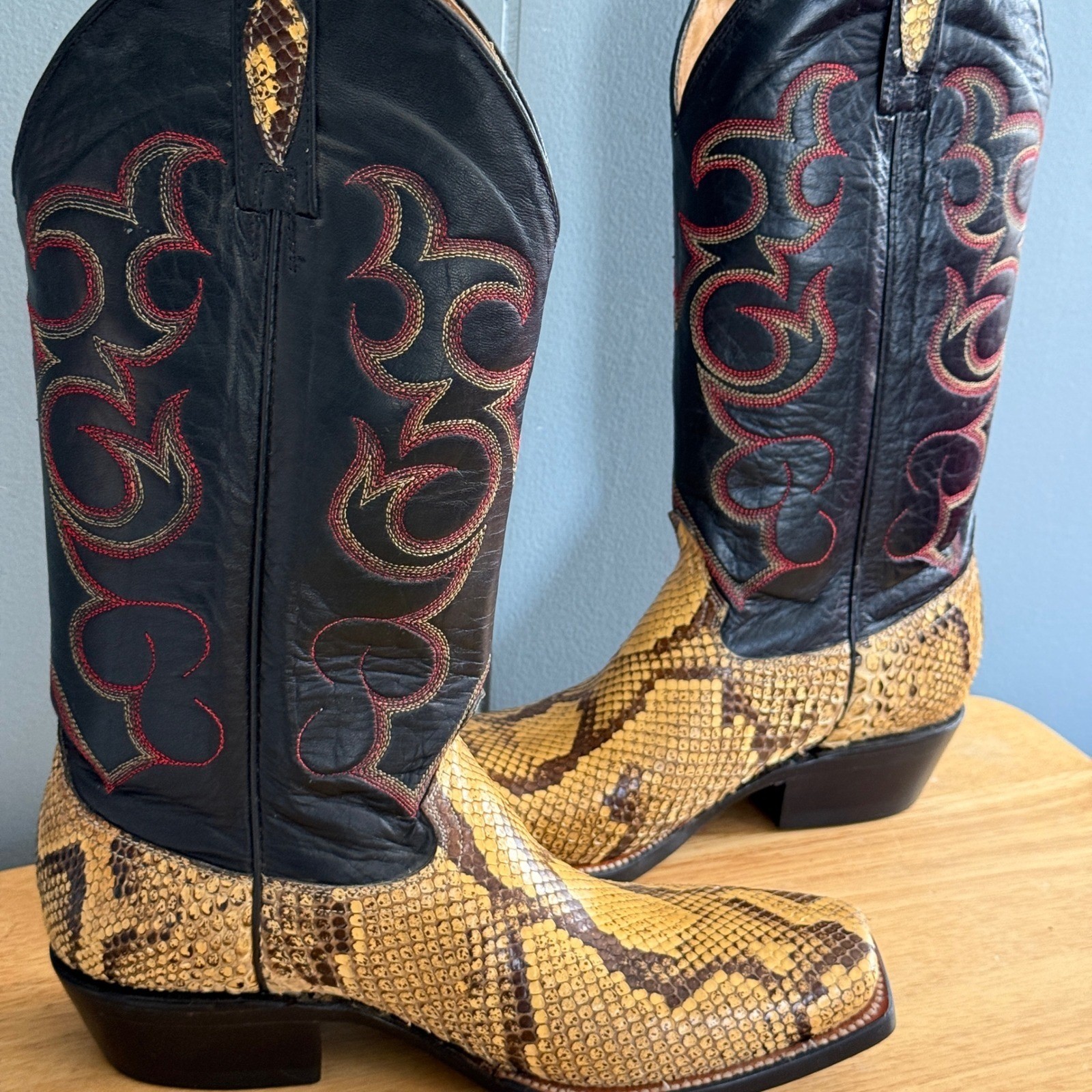 Ferrini Genuine Python Square Toe Cowboy Boots Wo… - image 2