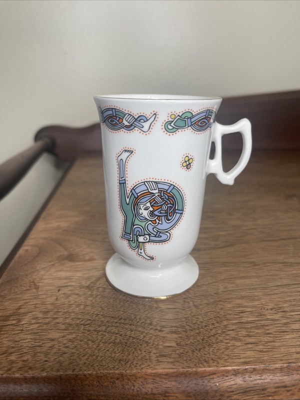 Celtic Illuminative Art Book Of Kells Royal Tara Bone China Irish Mug Letter H