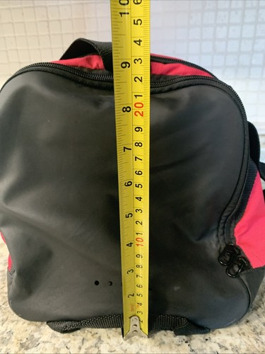 Pink And Black Nike Workout Overnight Duffel Bag Great Condition - Picture 15 of 15