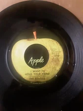 THE BEATLES:I WANT TO HOLD YOUR HAND/I SAW HER STANDING THERE- APPLE Records 45.