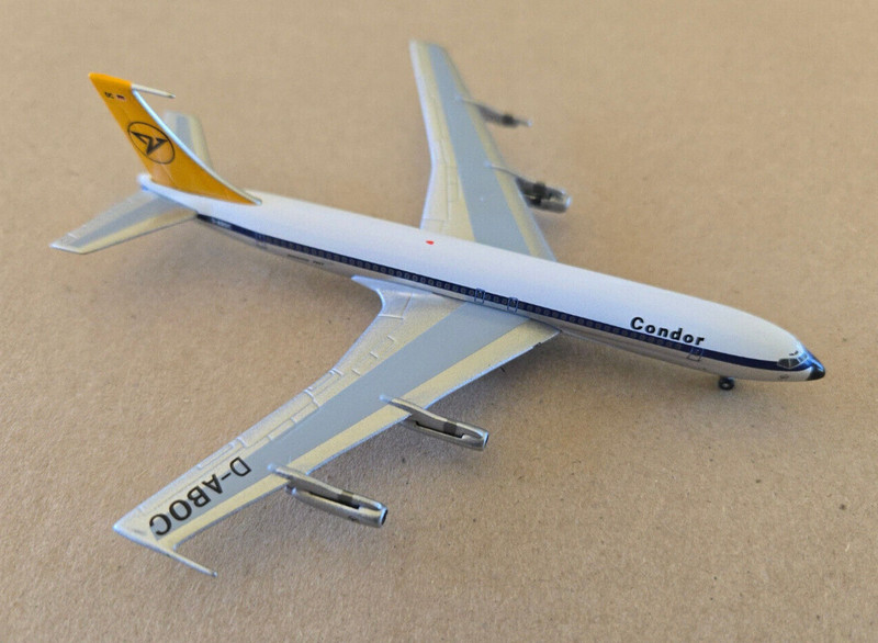 1:400 Boeing 707-400 Condor D-ABOC AeroClassics