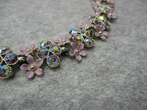 Vtg Kramer Crystal Rhinestone Purple Enamel Flowers Choker Necklace 14" Long - Picture 5 of 8