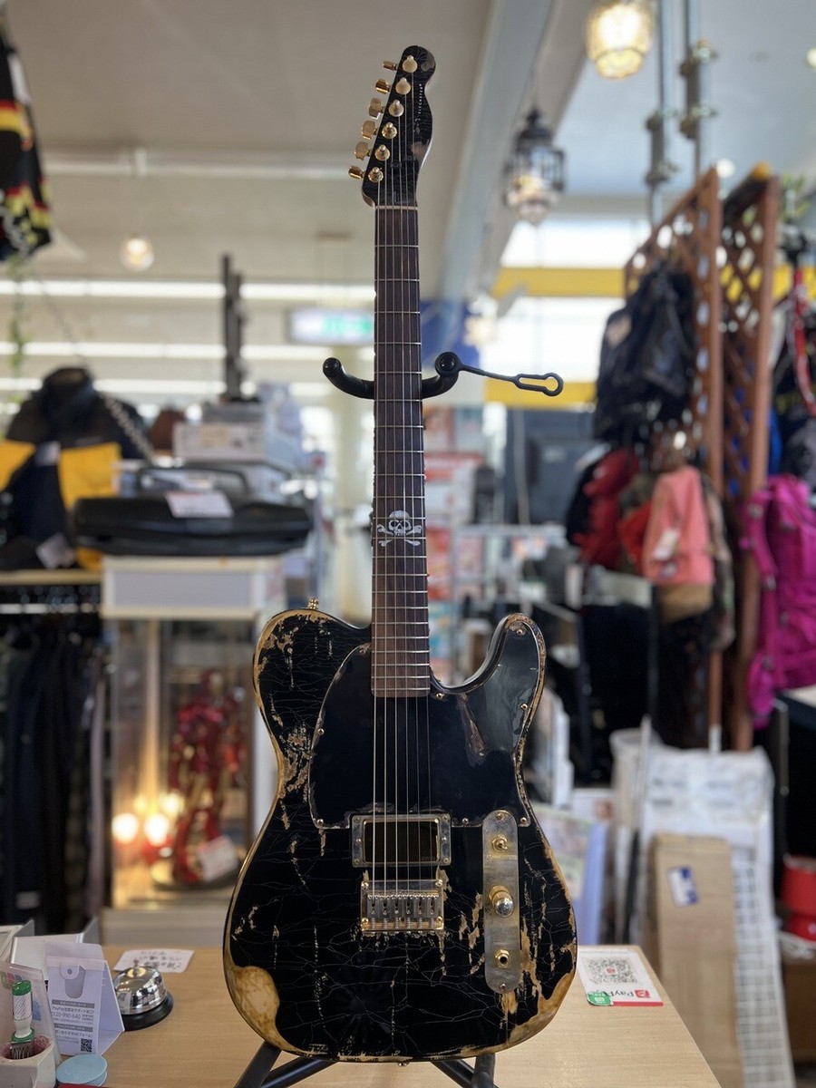 Squier by Fender Squier Avril Lavigne Telecaster Skull and