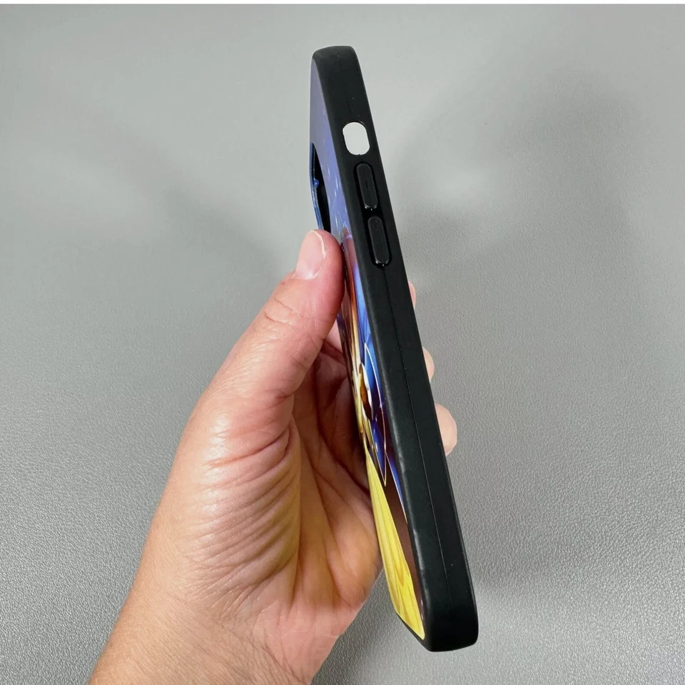 Funda Personalizada para iPhone 13 - Magical Storybook Princess | Clásico Cuento de Hadas Foto 3 de 4