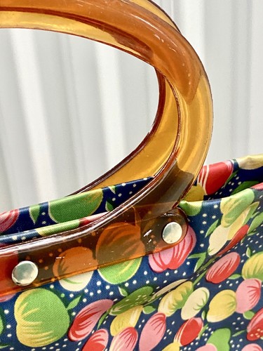 Vintage 1960s Expandable Folding Tote Bag Floral Lucite/Bakelite Handle - Picture 6 of 8