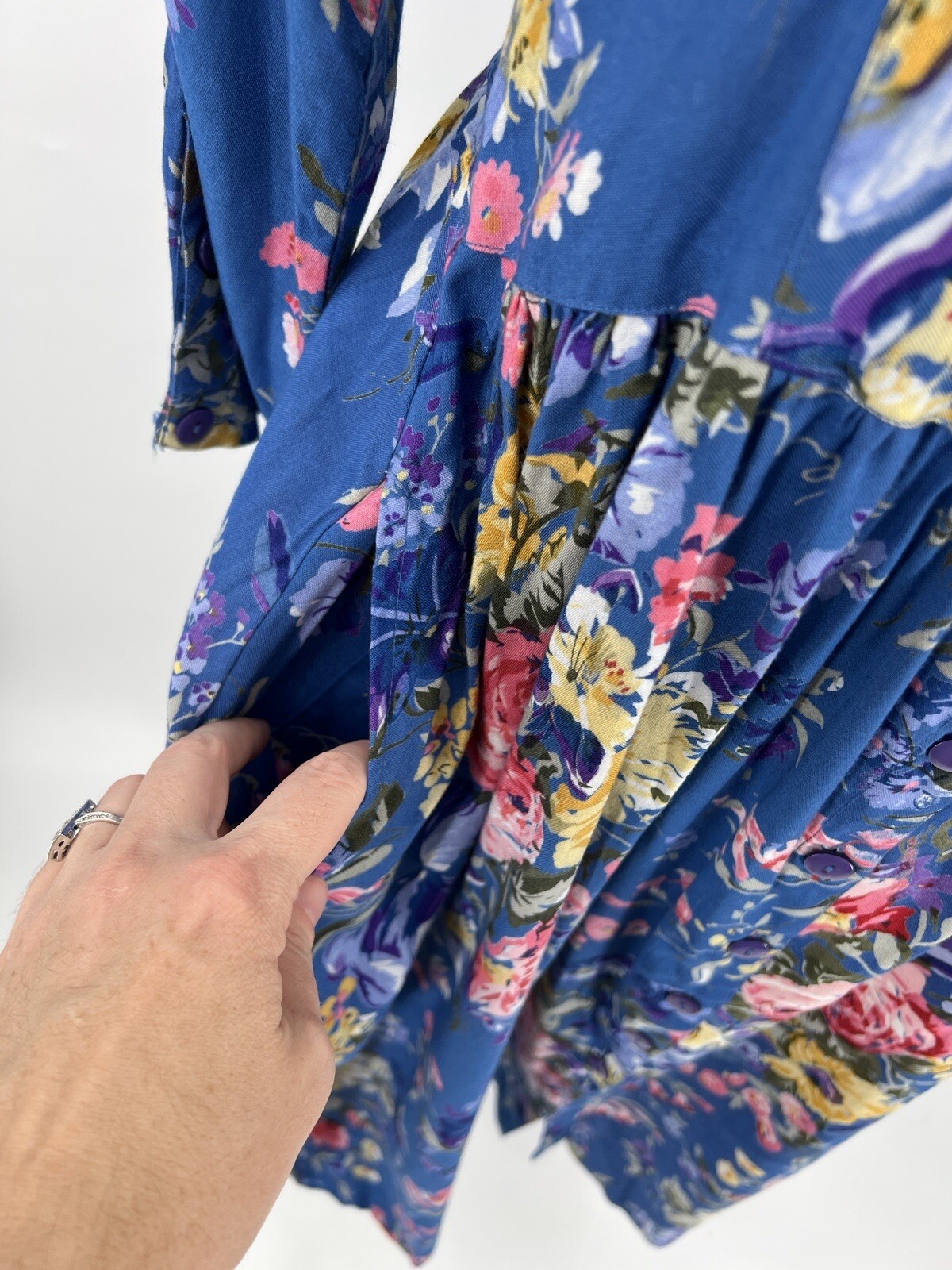 Vintage Passports Pier 1 Imports Large Dress Blue Flo… Gem