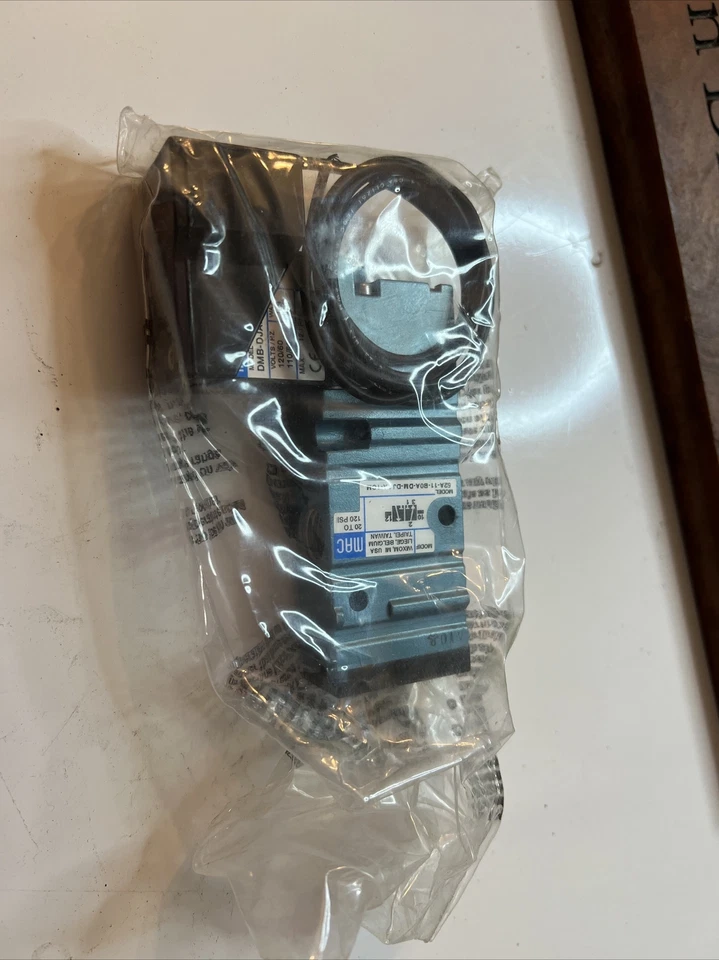 VÁLVULA MAC NUEVA 52A-11-B0A-DM-DJAA-1CM 120 voltios 20-120PSI Foto 3 de 3