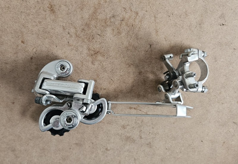  Vintage 1972 Suntour V- Luxe Short Cage Rear Derailleur & Suntour SL Front! 