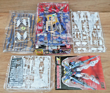 BANDAI 1/100 HG XXXG-00W0 Wing Gundam Zero Custom 1997 11104 EW-2 Model Kit