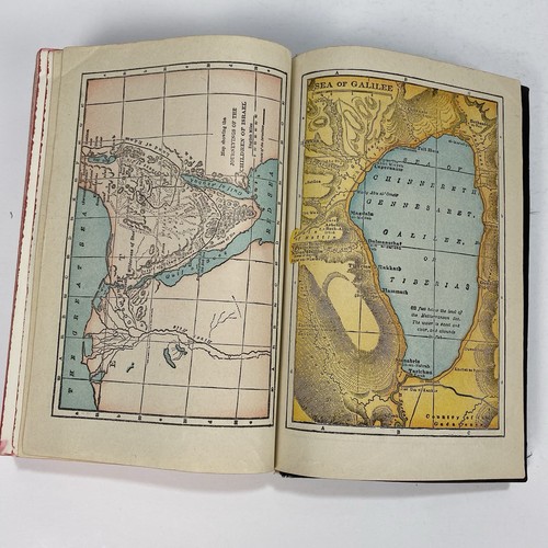 The Holy Bible Self Pronouncing Edition World Publishing Company 1940's Vintage - Picture 12 of 13