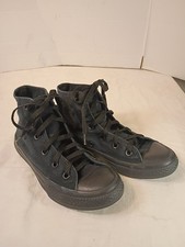 Black Youth Size 1 Chuck Taylor Converse All Star High Top Shoes. A-21