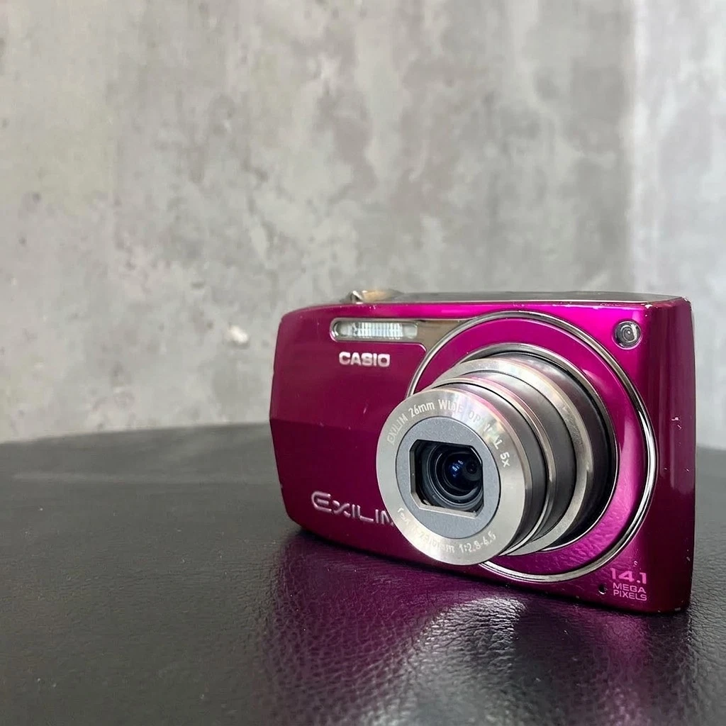 Casio EXILIM 14-16.9MP Digital Cameras for Sale | Shop New & Used