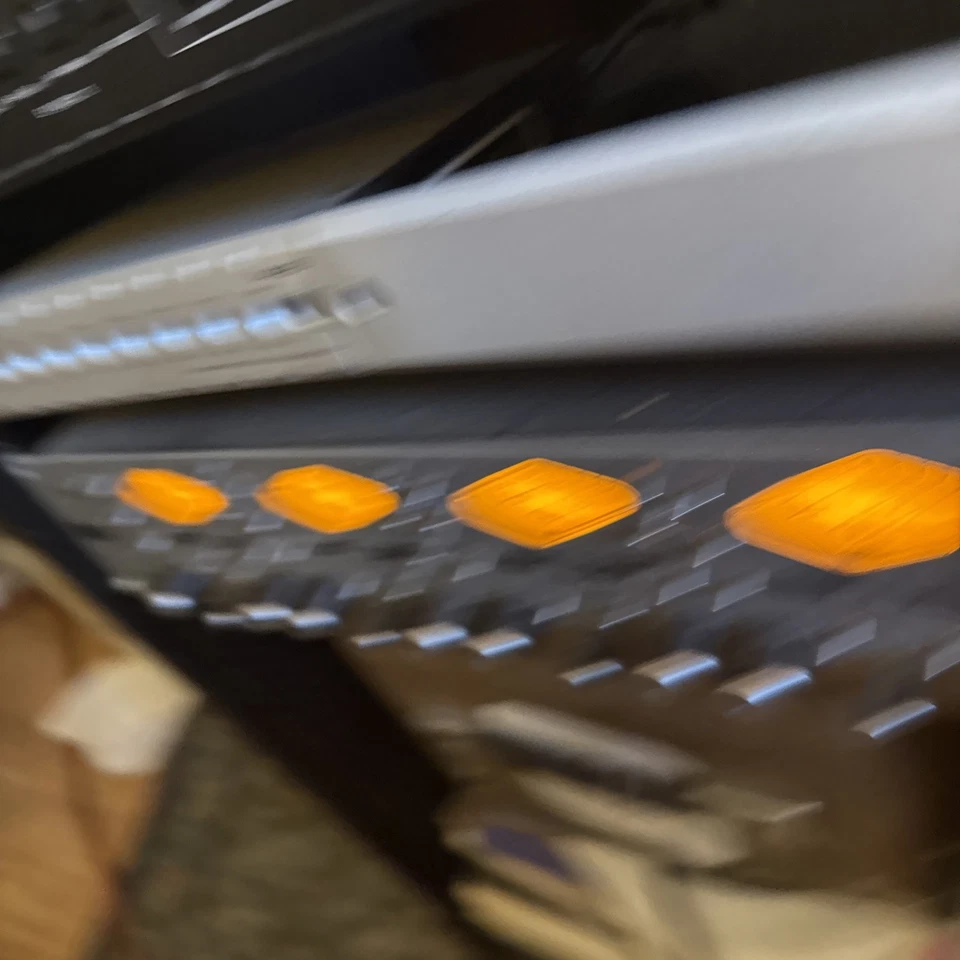 4710d UA 1176 Built In Compression - Image 3 of 4