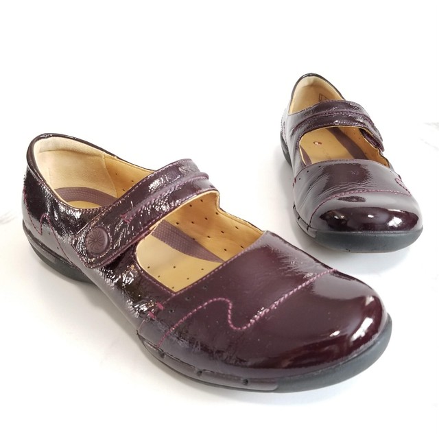 clarks unstructured shoes uk