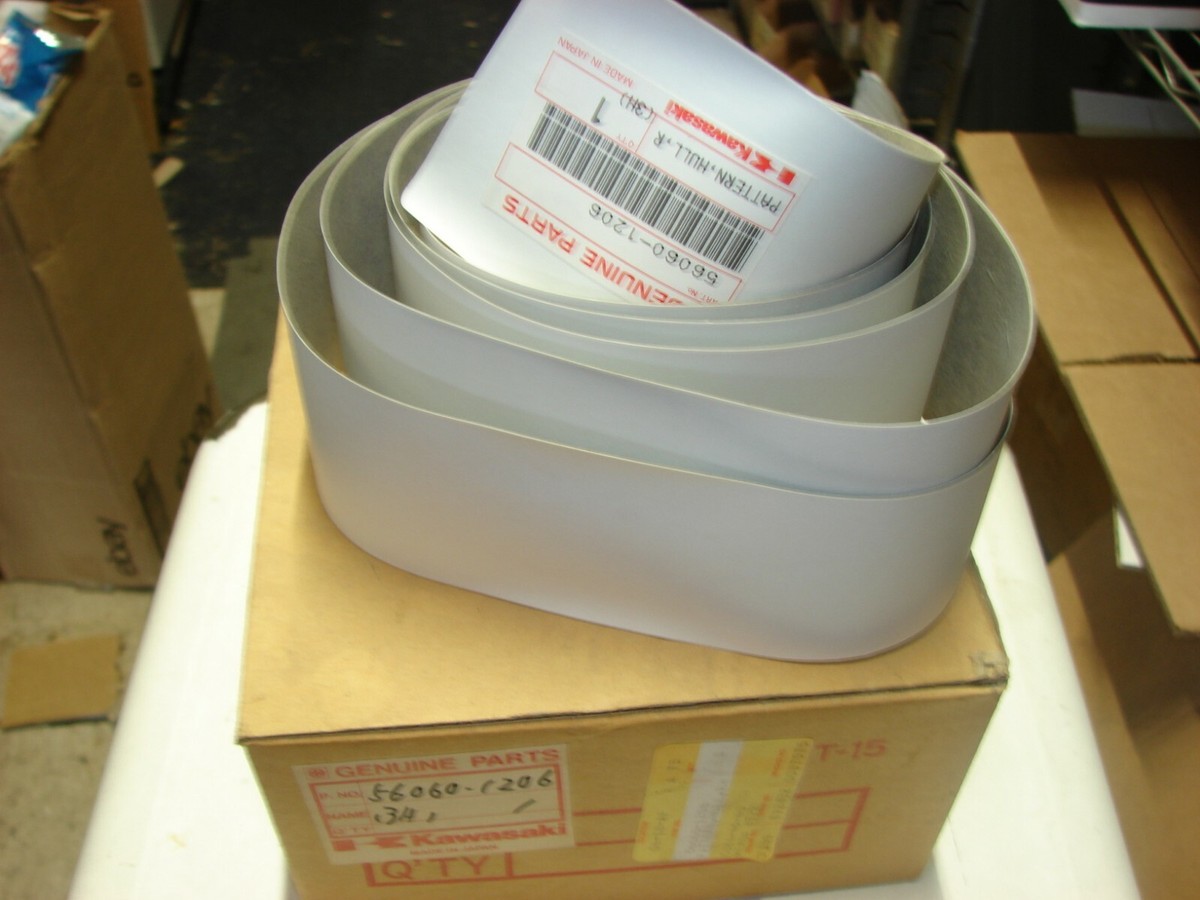 Genuine NOS Kawasaki PATTERN HULL RH LH 56060-1206 56060-1205