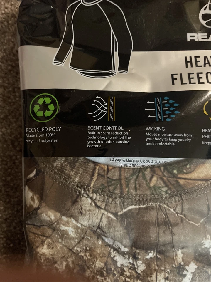 Realtree Men's Camo Heavy Weight Fleece Thermal Performance Set Size M New - Image 2 of 4