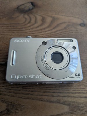 【極美品】SONY ソニー　サイバーショット　DSC-W50 コンデジ　シルバー Sony Cyber-shot DSC-W50 6.0MP Digital Camera - Silver for sale