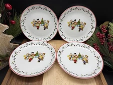 Peanuts Charlie Brown 6" Appetizer Plates Snoopy Gang Christmas Lights SET OF 4