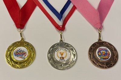 Schulmedaillen komplett mit Logo und Bändern massiv Metallmedaillen 50 mm