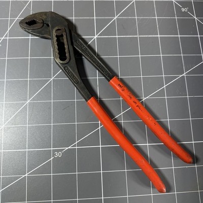 Vintage Knipex 9'' Alligator Pliers 88-250 W. Germany