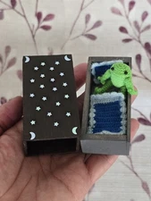 Micro Crochet Frog Matchbox Frog Baby Blanket Pillow Box Micro Crochet Frog Set