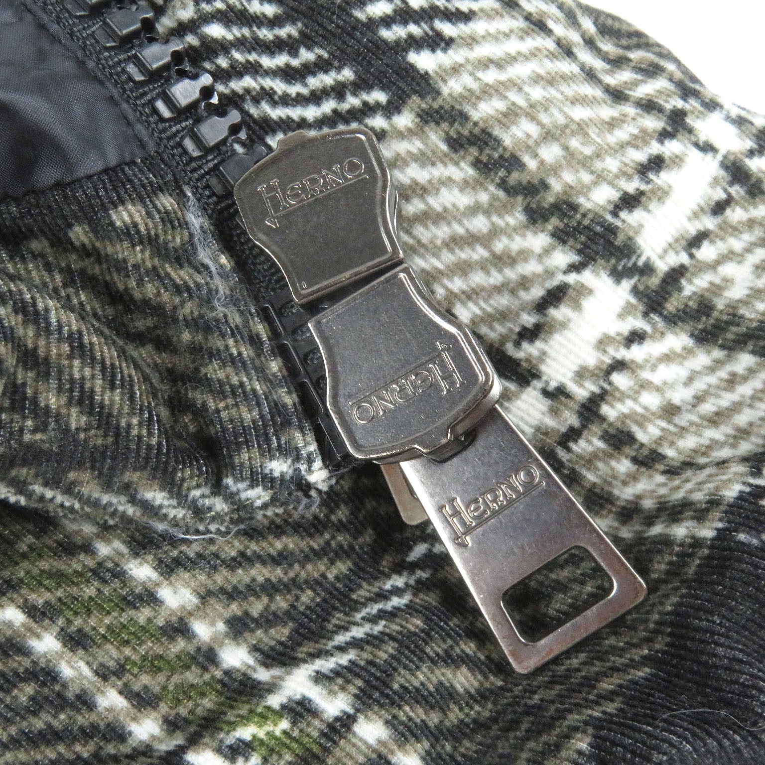 Herno Down jacket Check Pattern Hooded Black brow… - image 5