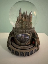 Harry Potter Hogwarts Express Illuminated 8" Tall Musical Globe w/ Moving Train