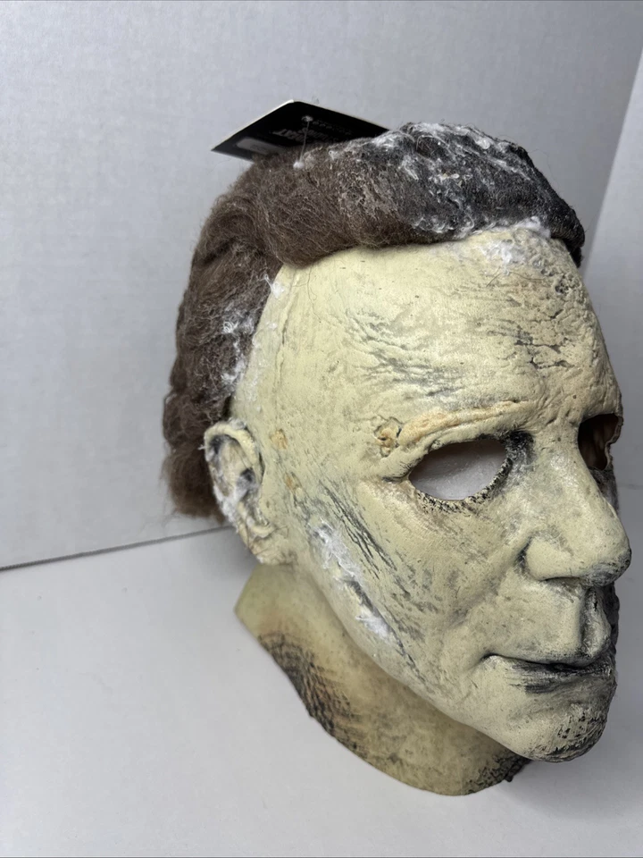 Máscara de látex masculina fantasia Michael Myers filme final Halloween estúdio Trick or Treat - Imagem 2 de 4