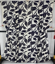 Japanese Vintage Kimono Polyester White No Lining Traditional Length 62 in