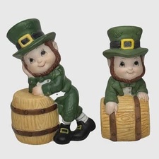 Vintage Lefton Leprechaun Barrel 1990 Irish Figurines Set 2 St Patricks Day