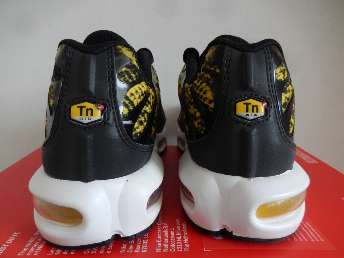 WMNS NIKE AIR MAX PLUS BLACK-SPEED YELLOW-WHITE SZ 9 [CT1555