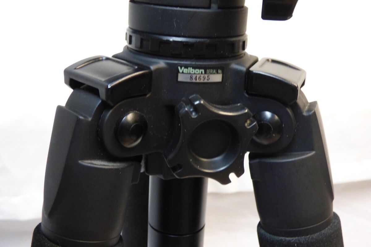 Velbon EL Carmagne 630 Carbon Fiber Tripod Legs (Black) w/ PH-460B 3-Way Panhead | eBay Velbon EL Carmagne 630 Carbon Fiber Tripod Legs (Black) w/ PH-460B 3-Way Panhead | eBay