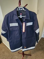 RED KAP LARGE MEN'S HIGH VISIBILITY HEAVY DUTY JACKET- SIZE L