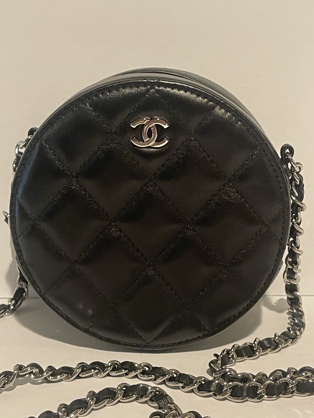 Chanel Black Quilted Lambskin Round Chain Bag Silver Tone New