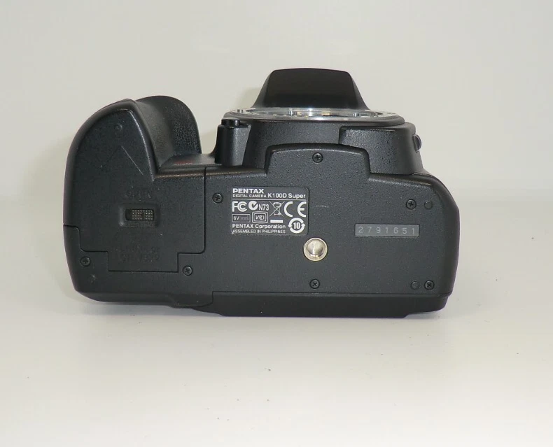 Pentax K K100D super 6.1MP Digitalkamera - Schwarz Body  FK 0147 - Bild 4 von 4