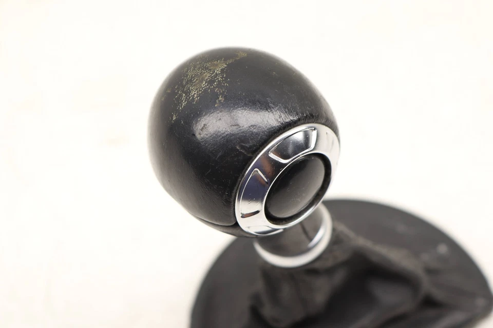 2007-2010 AUDI TT QUATTRO - Automatic Shifter KNOB W/ BOOT 8J1713139C - Image 2 of 4